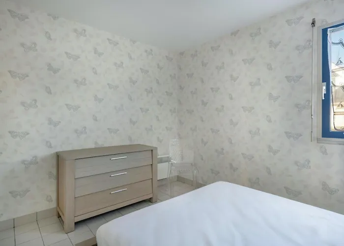 à 200m De La Plage, Vue Pour 4 * Le Croisic